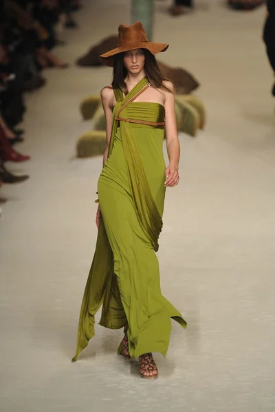 Look 46
